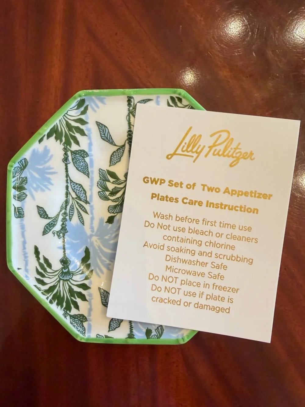 NWT Lilly Pulitzer Set of 2 Appetizer Plates Swayin In The Breeze